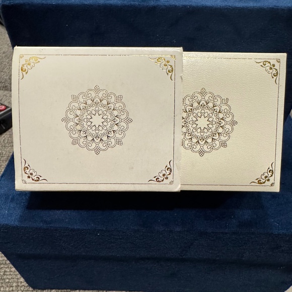 Cubic Crystal Pendant Necklace - Picture 5 of 5